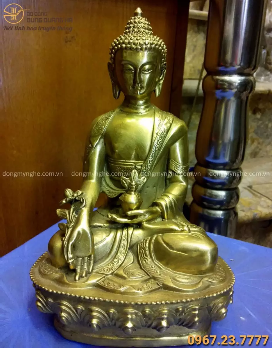 Tượng Phật Dược Sư đúc thủ công bằng đồng tinh xảo