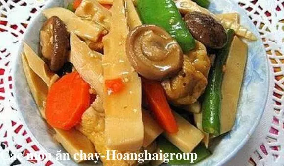 Món ăn chay đơn giản - Rau củ kho chay