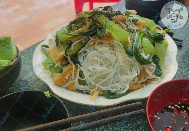 Bún xào chay