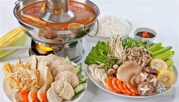 Lẩu mướp đắng chay