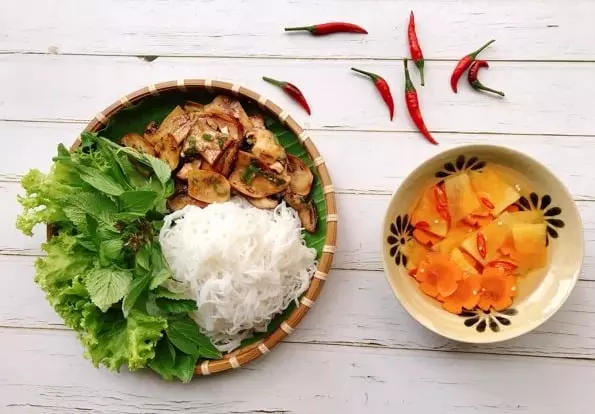 Bún nấm nướng (Bún chả Hà Thành chay)