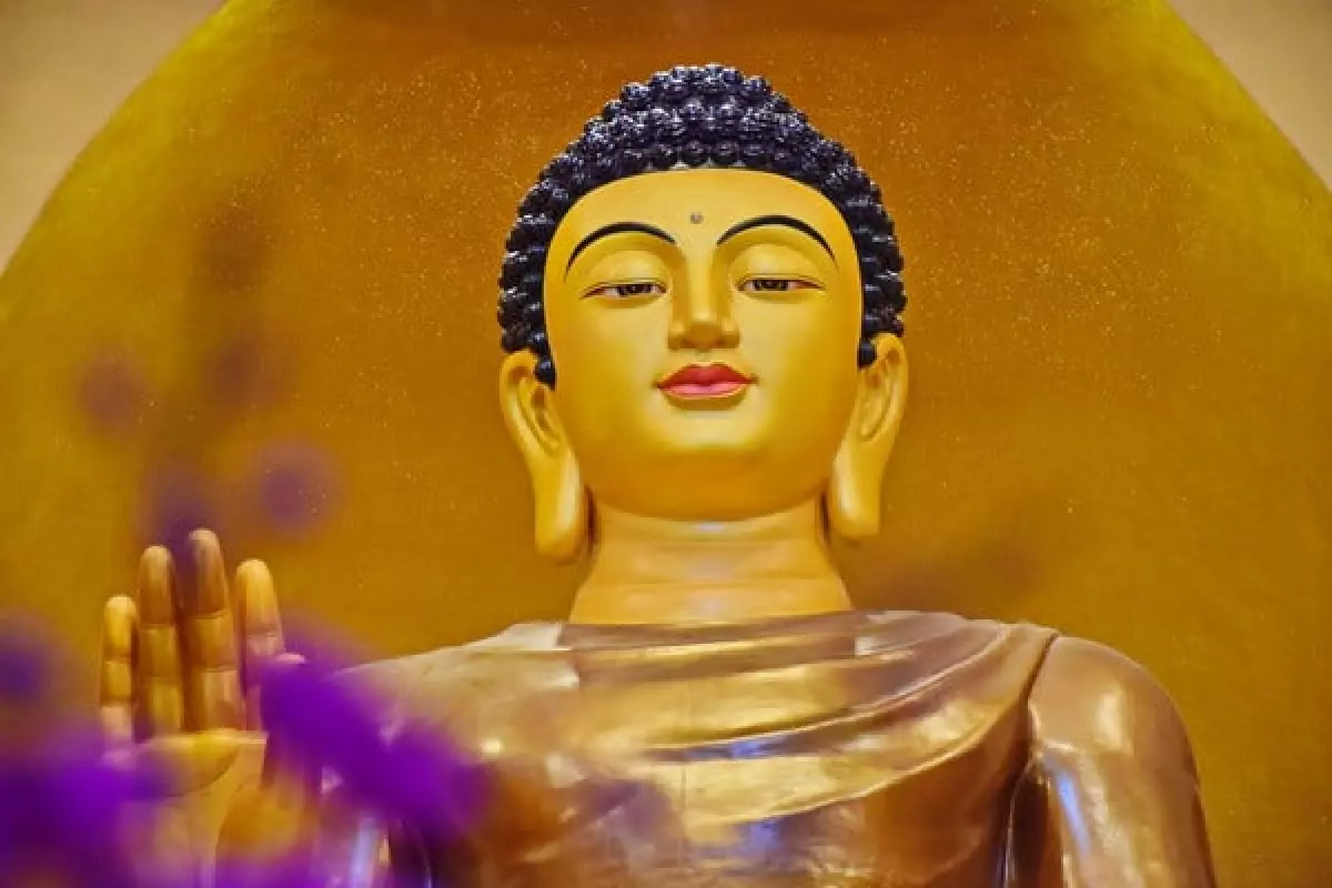 Những lời dạy của Đức Phật dưới hình thức truyền miệng hoặc dưới hình thức văn tự được gọi là kinh Phật.