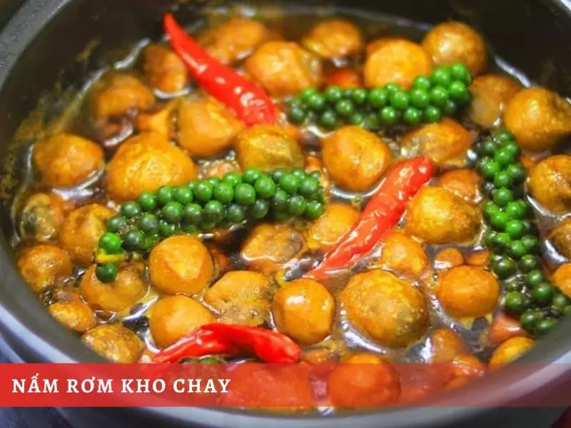 Nấm rơm kho chay ngon ai cũng thích trên mâm cúng Phật