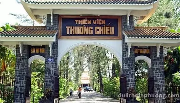 du lịch Thiền viện Thường Chiếu