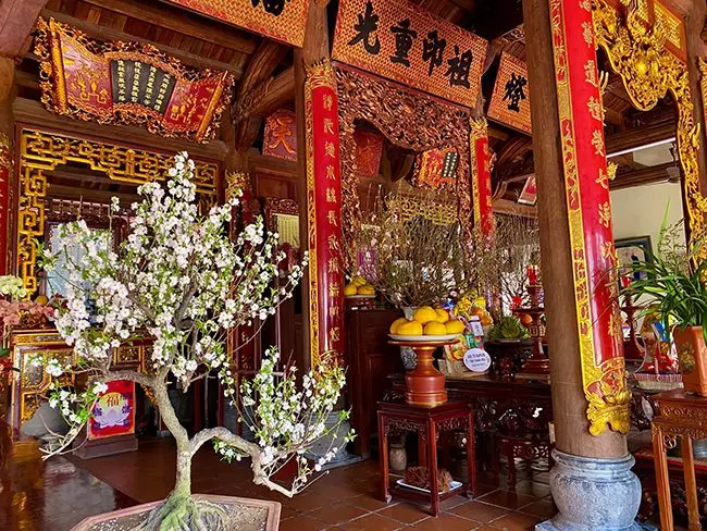 Hình ảnh tổng quan phía trước ngôi chùa Bằng