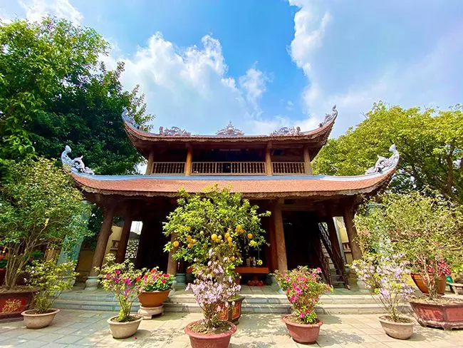 Hình ảnh tổng quan phía trước ngôi chùa Bằng