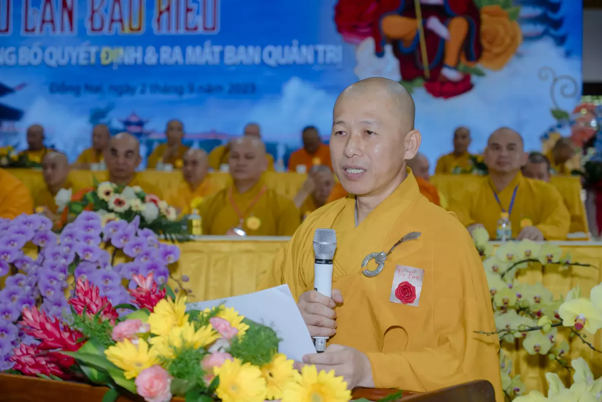 Cong bo quyet dinh va ra mat ban quan tri chua Quoc An Khai Tuong