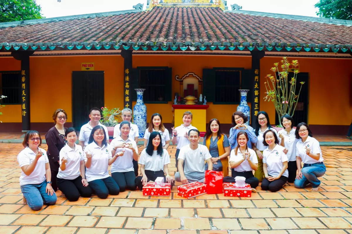 Các học viên của Thiền Việt Hồ Chí Minh