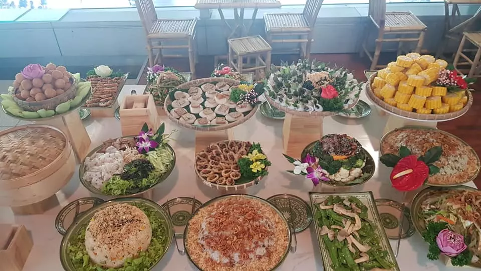 Buffet Sài Gòn Những Món Chay - Metropole