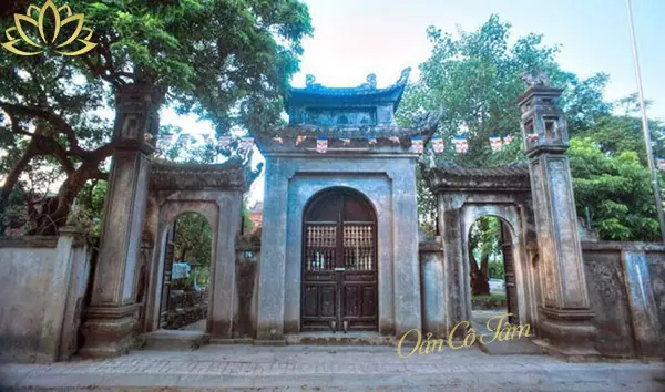 Cổng chùa Hiến