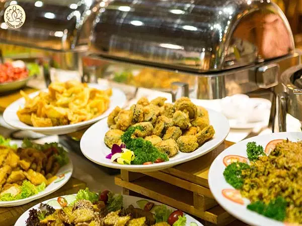 Đậu chạy tại Buffet chay Hương Thiền