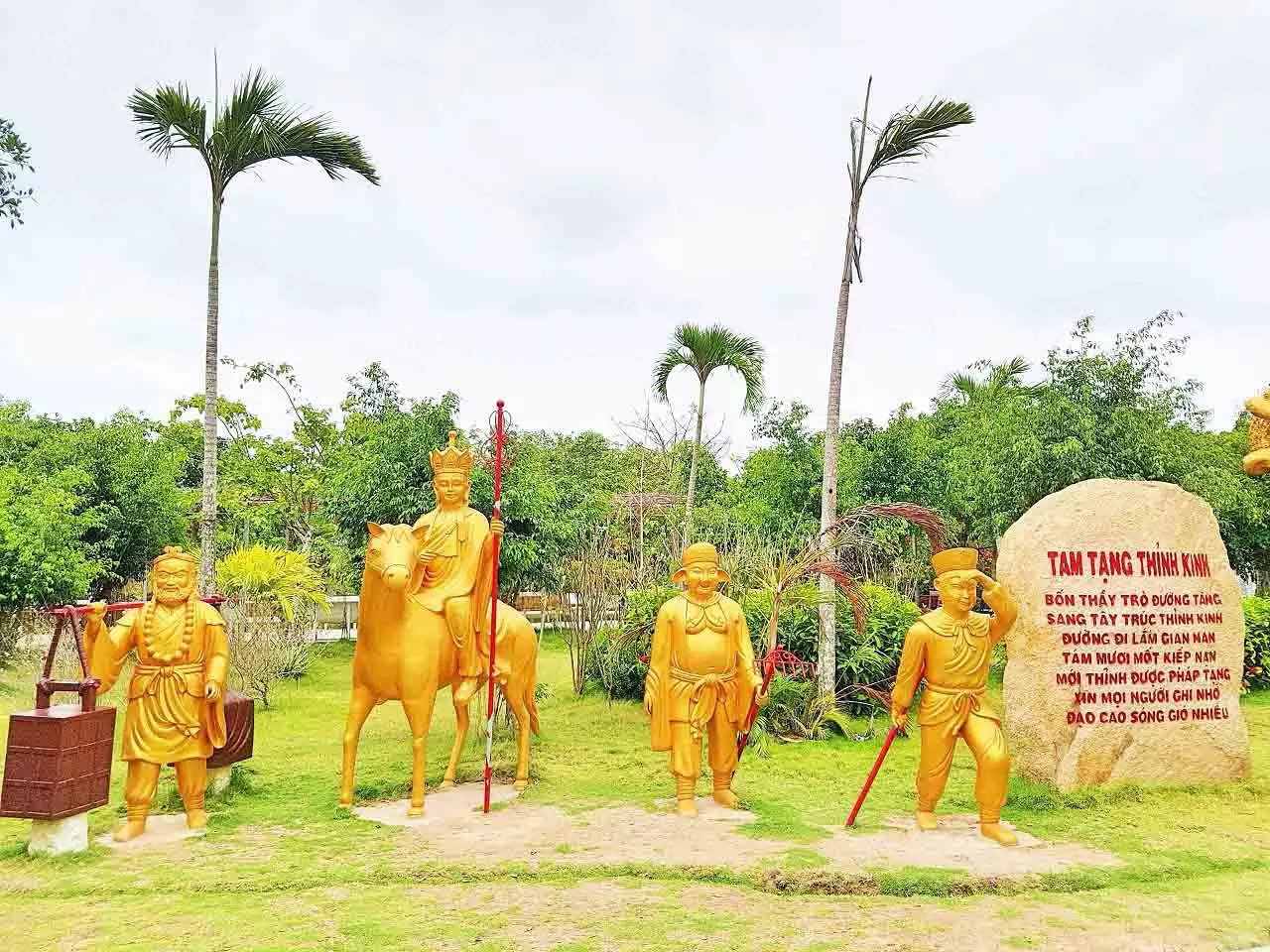 Các tượng các nhân vật trong phim “tây du ký”