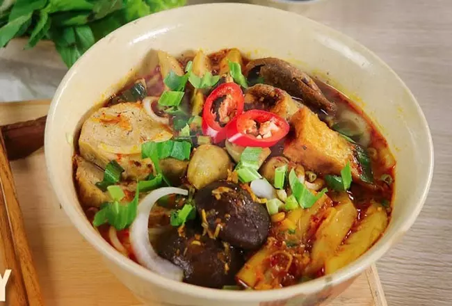 bún bò huế chay Thiên Phúc