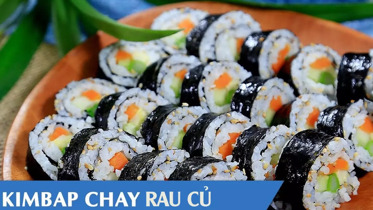 Kimbap chay với rau củ quả