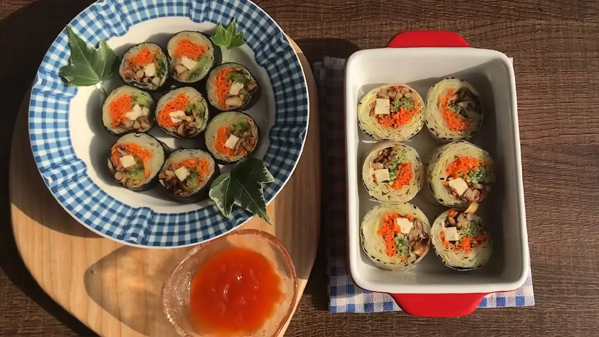 Kimbap chay với nấm bào ngư