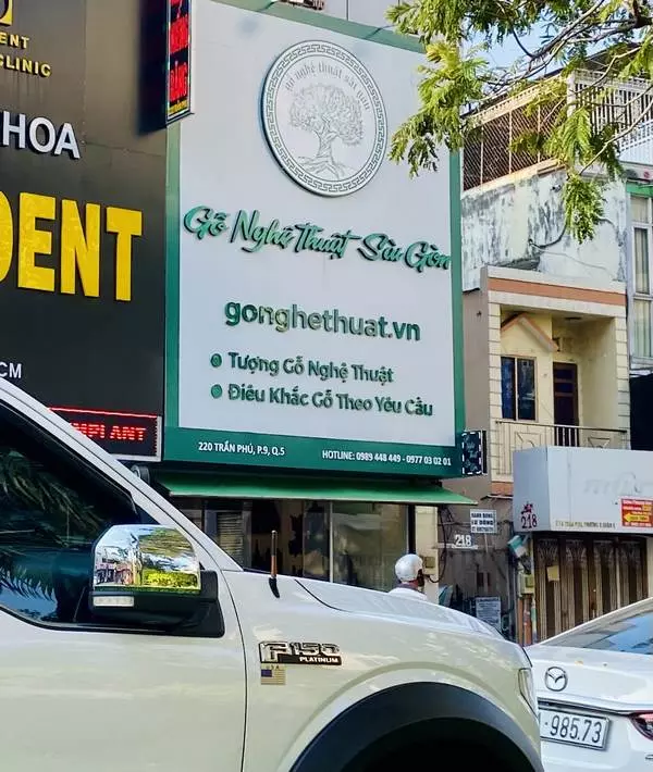 Cửa hàng Gỗ Nghệ Thuật Sài Gòn