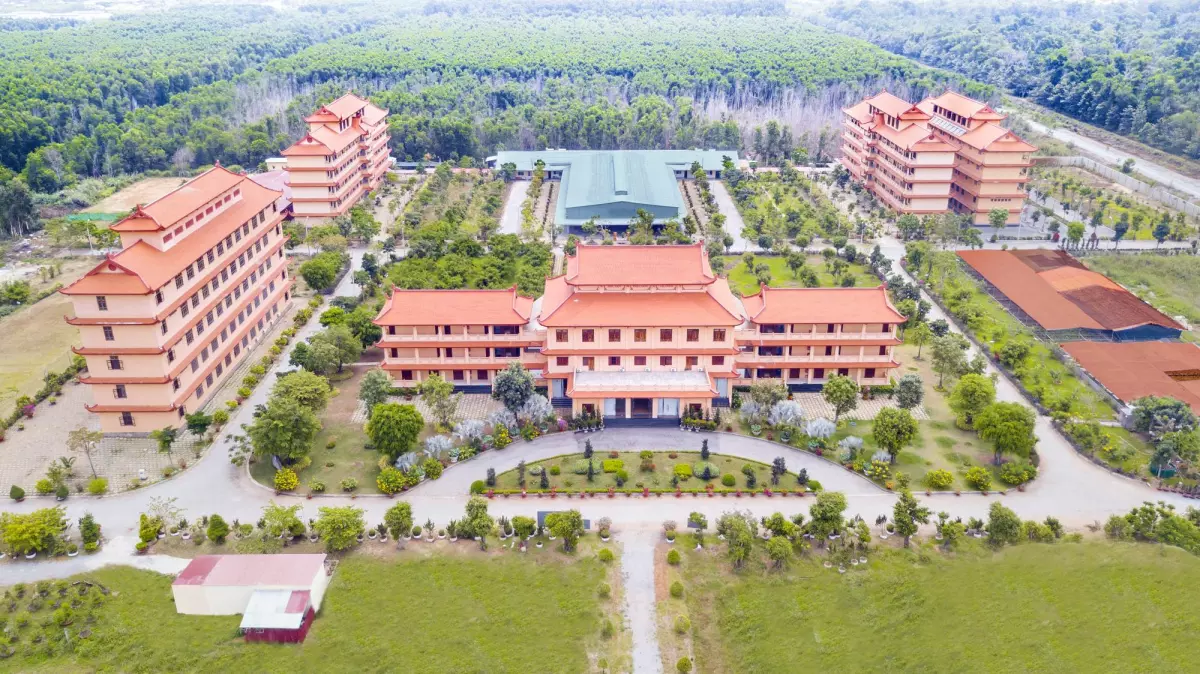 Trường Đại Học TP.HCM