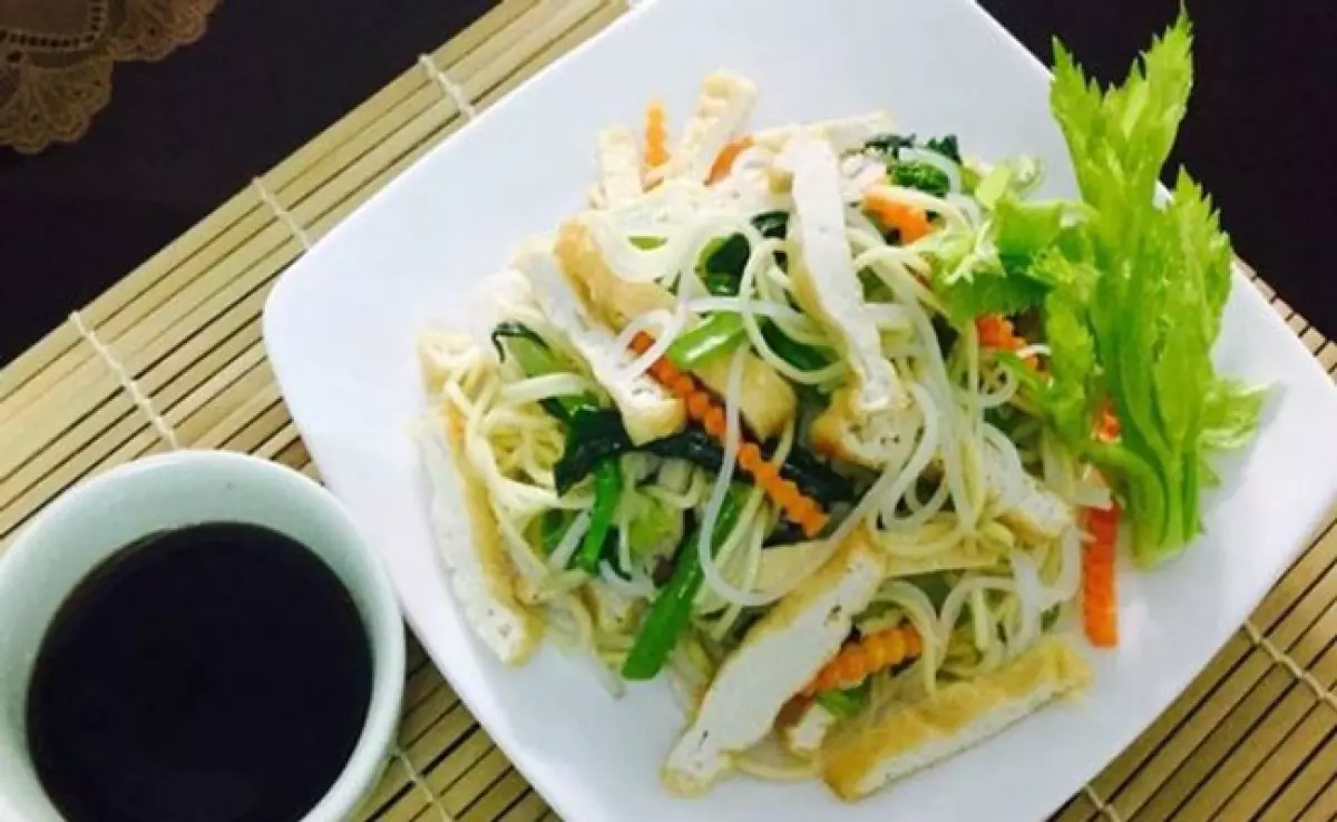 món phở trộn chay