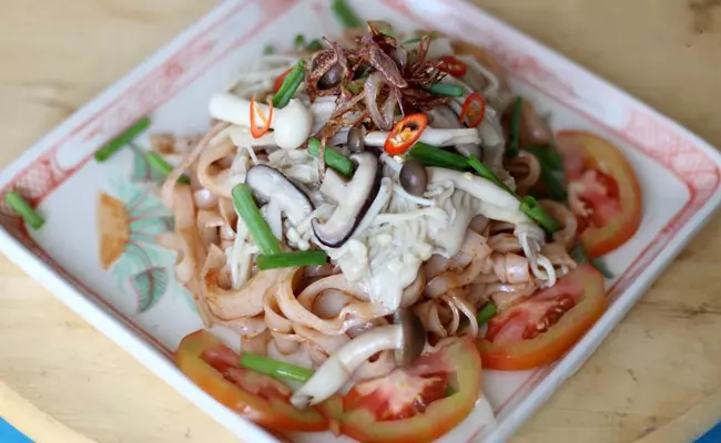 phở trộn nấm chay