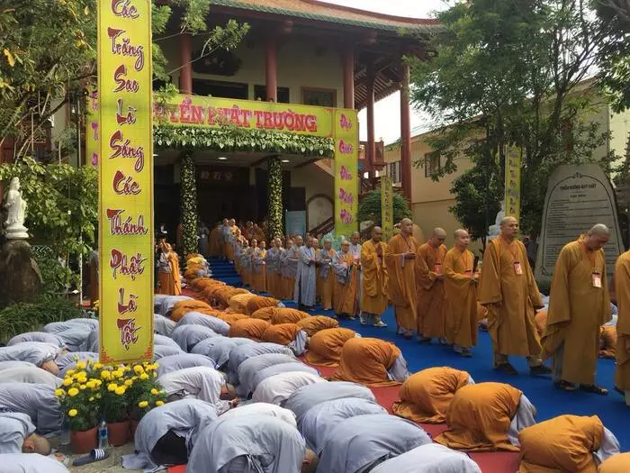 Lễ hội tại chùa Pháp Hải thu hút hàng ngàn phật tử đến tham dự