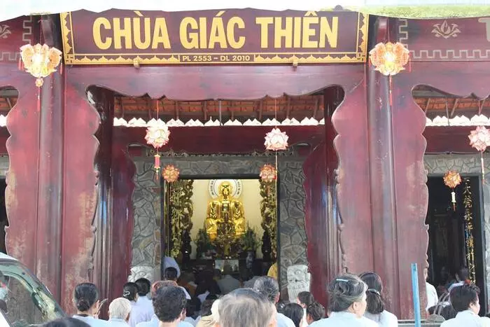 Chùa Giác Thiên mang vẻ đẹp cổ lão của một ngôi chùa hơn trăm tuổi