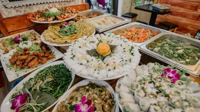 Top 10 Địa Điểm Ăn Buffet Chay Hấp Dẫn Ở Sài Gòn