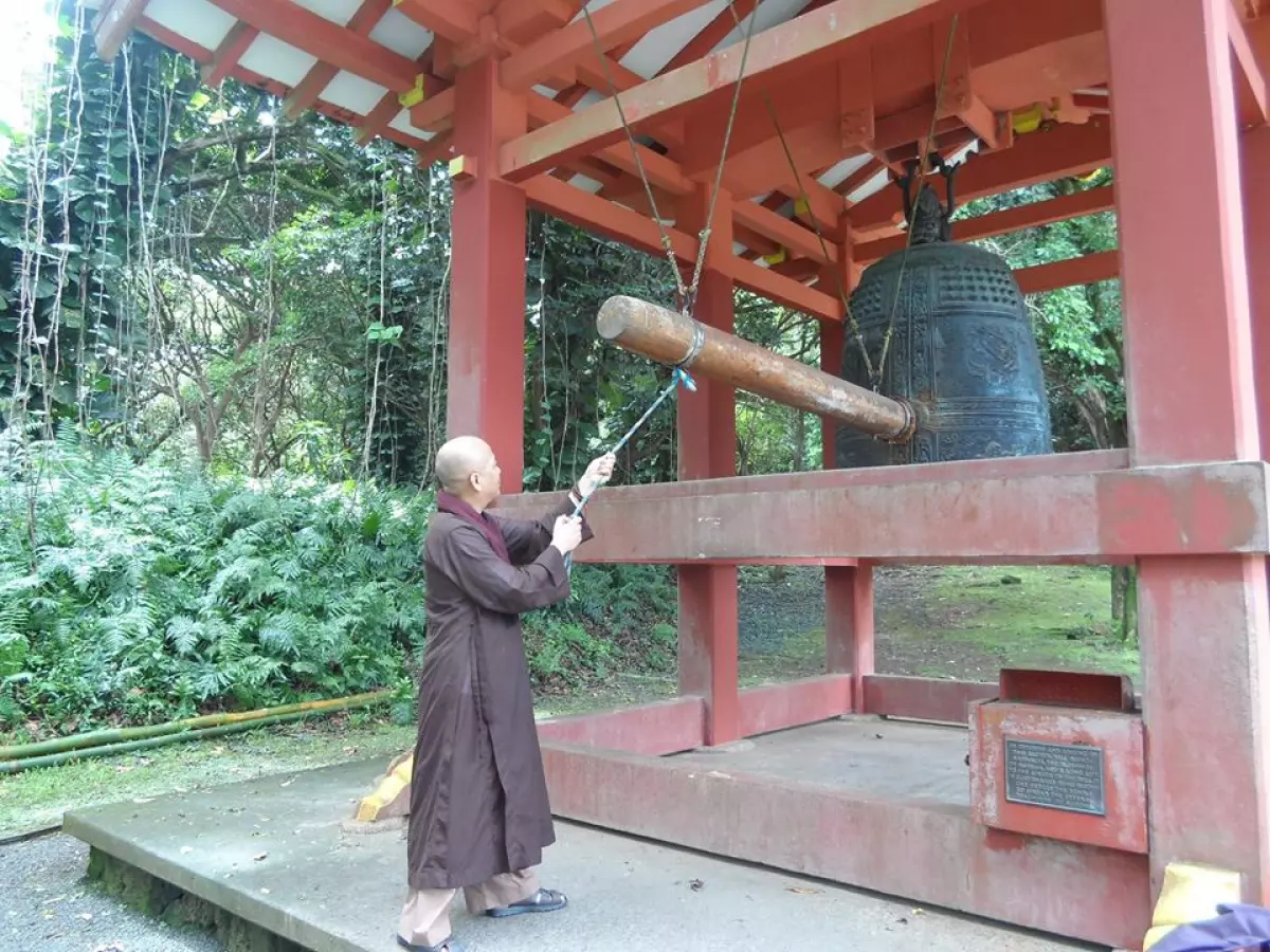 Chuông là một loại kiền chùy trong Phật giáo không thể thiếu trong các lễ nghi của Phật giáo.