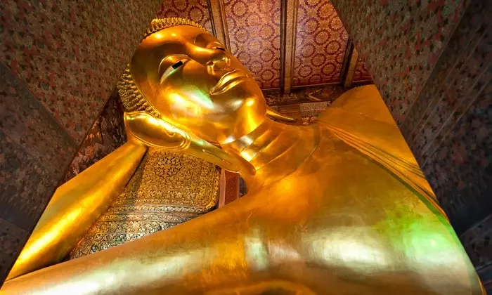 Tượng Phật nằm ở chùa Wat Pho Thái Lan dài 46m