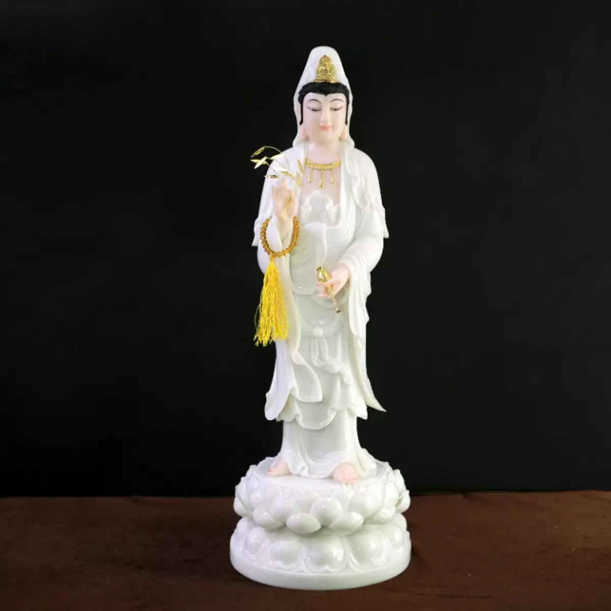 Tượng Ngài Quan Âm Đứng, Bột Đá Hồng, Cao 66cm