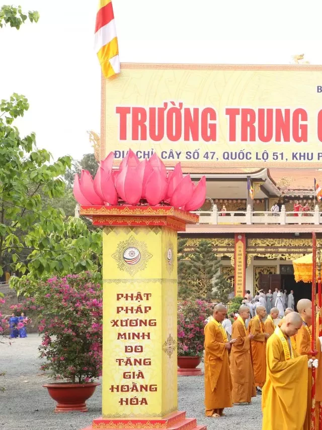   Trường Trung cấp Phật học tổ chức lễ phát Văn bằng Tốt nghiệp Khóa IX: Giới thiệu Khóa X và Khai giảng Khóa XI