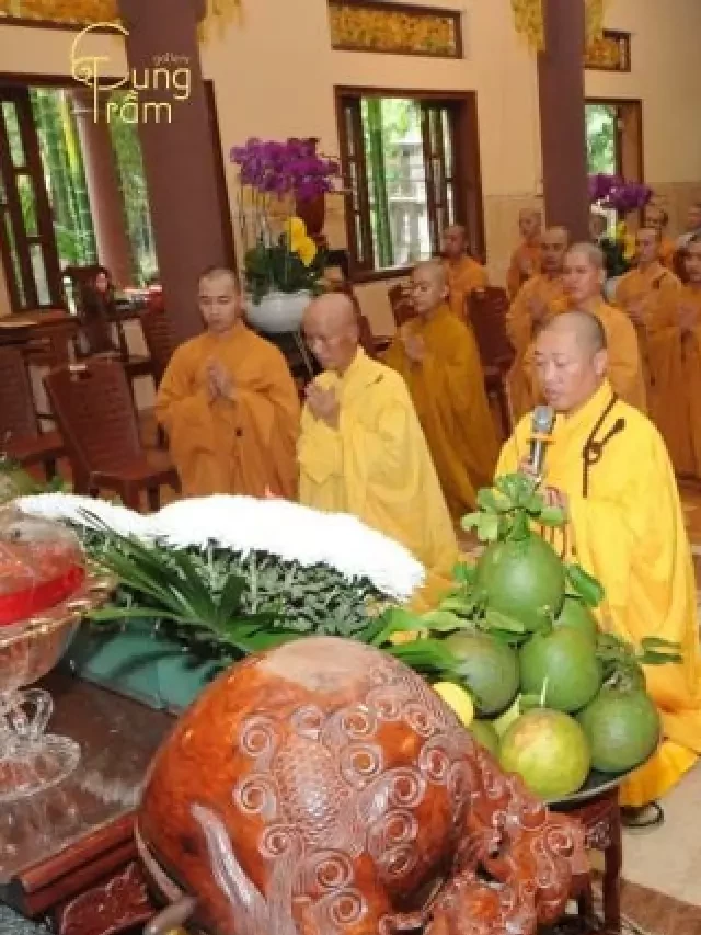   Tặng quà gì cho người xuất gia? | 15 Món quà độc đáo và ý nghĩa